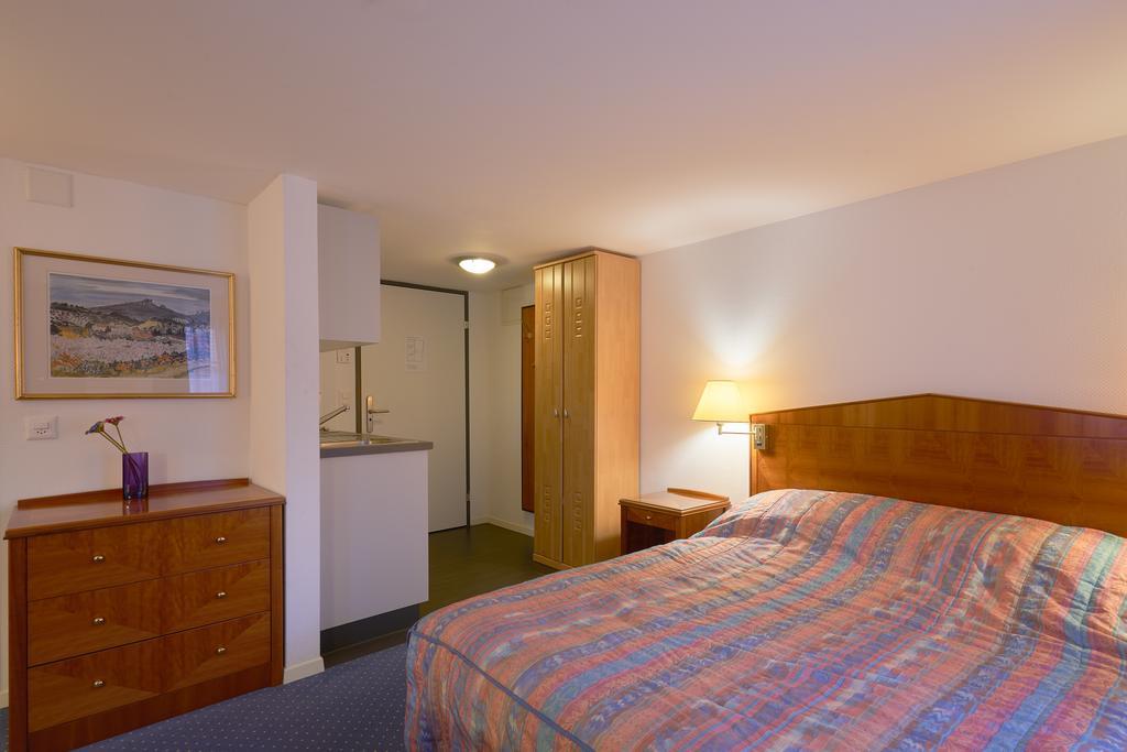 Hotel Hine Adon Fribourg Ngoại thất bức ảnh