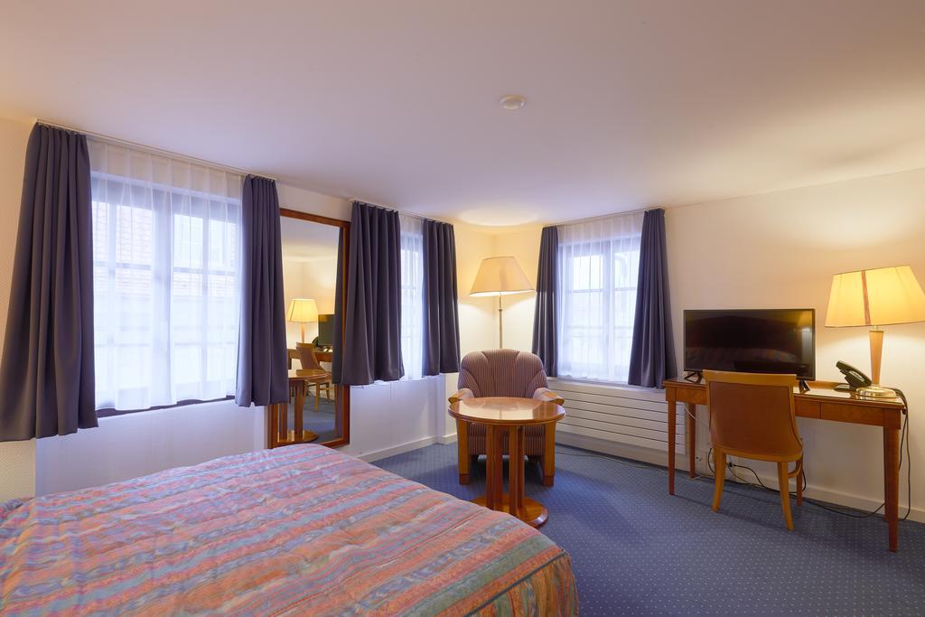 Hotel Hine Adon Fribourg Ngoại thất bức ảnh