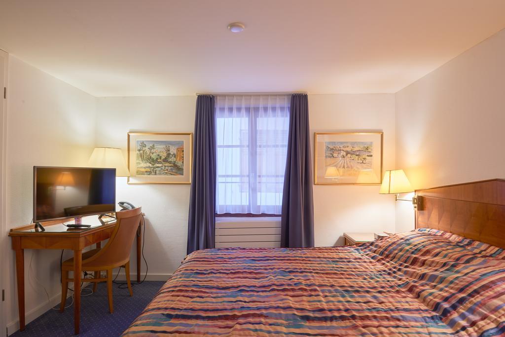 Hotel Hine Adon Fribourg Ngoại thất bức ảnh