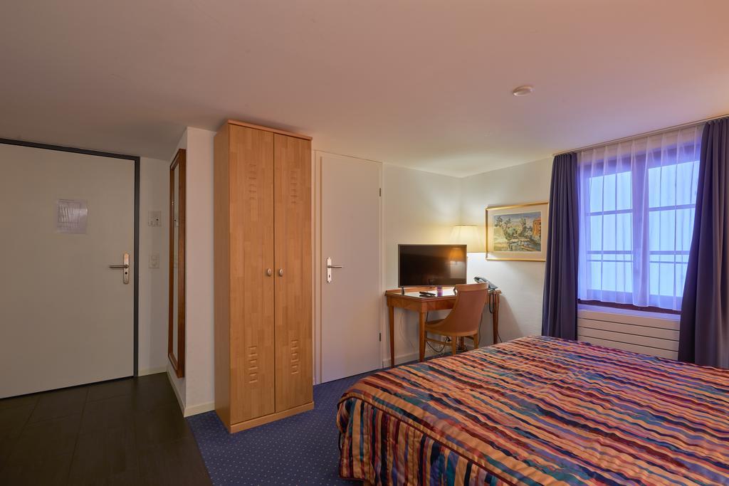 Hotel Hine Adon Fribourg Ngoại thất bức ảnh