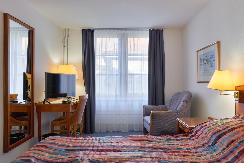 Hotel Hine Adon Fribourg Ngoại thất bức ảnh
