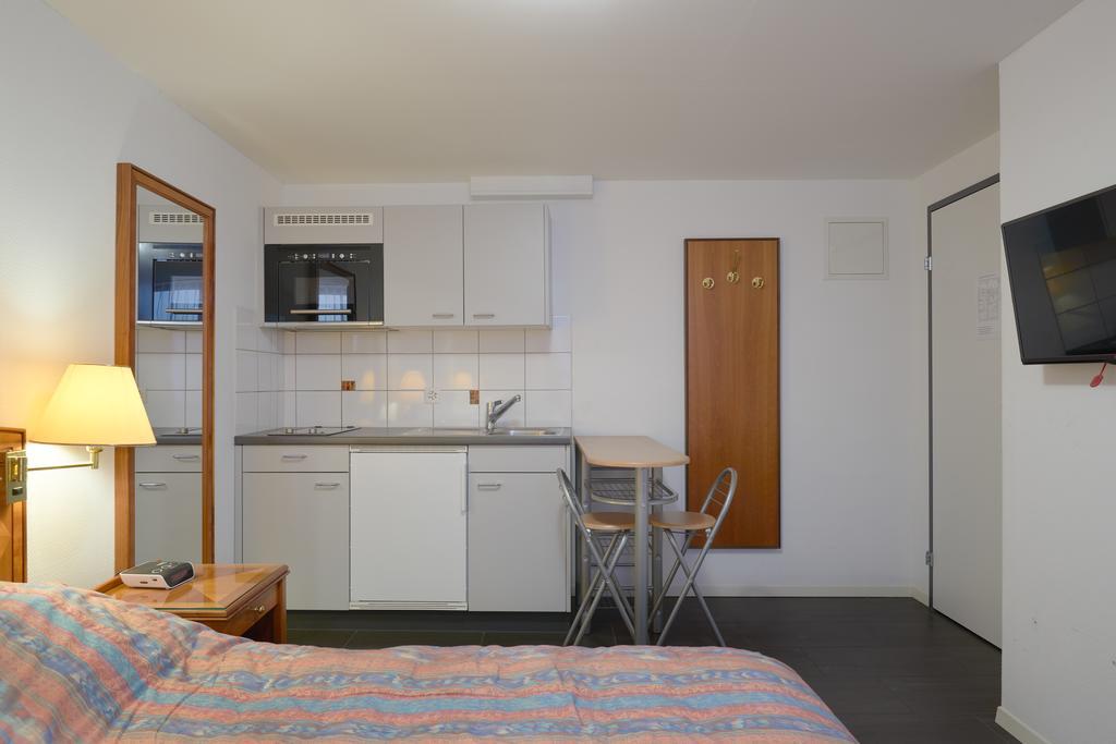 Hotel Hine Adon Fribourg Ngoại thất bức ảnh