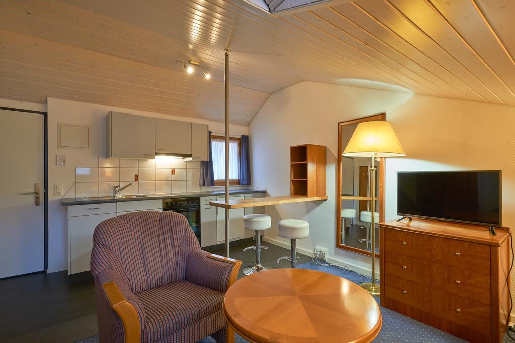 Hotel Hine Adon Fribourg Ngoại thất bức ảnh